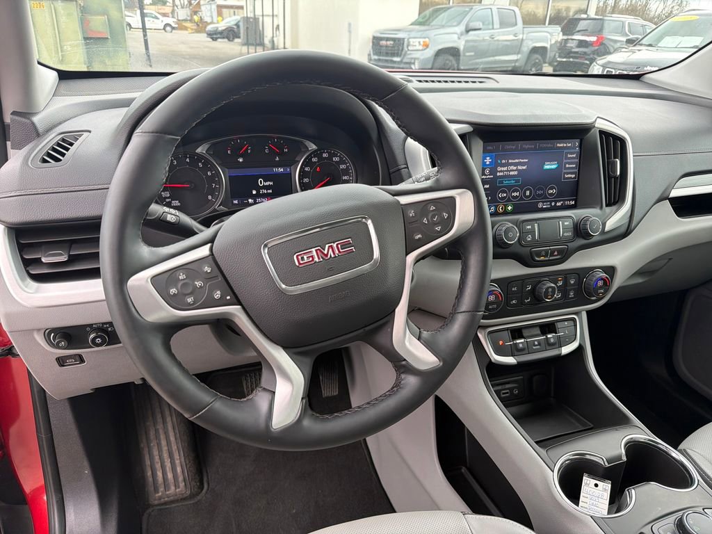 Used 2023 GMC Terrain SLT image 14