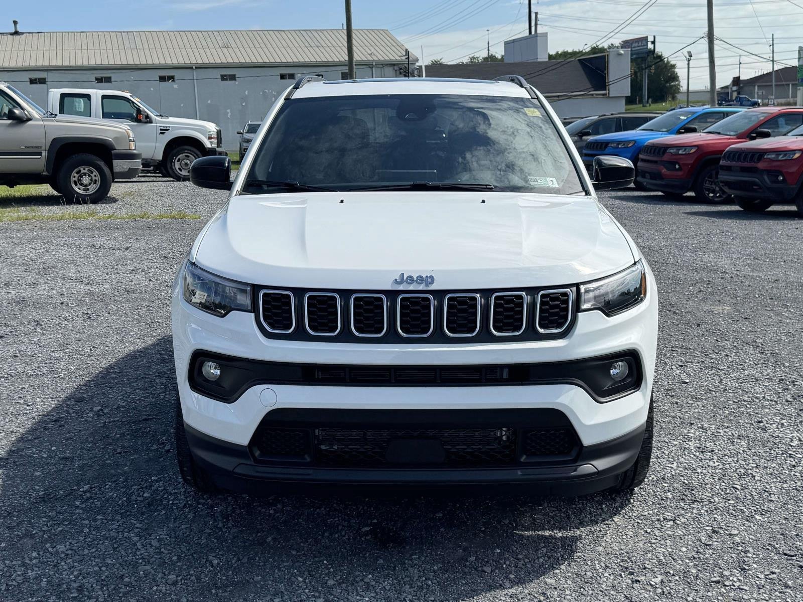 New 2026 Jeep Compass Latitude AWD/4WD image 25