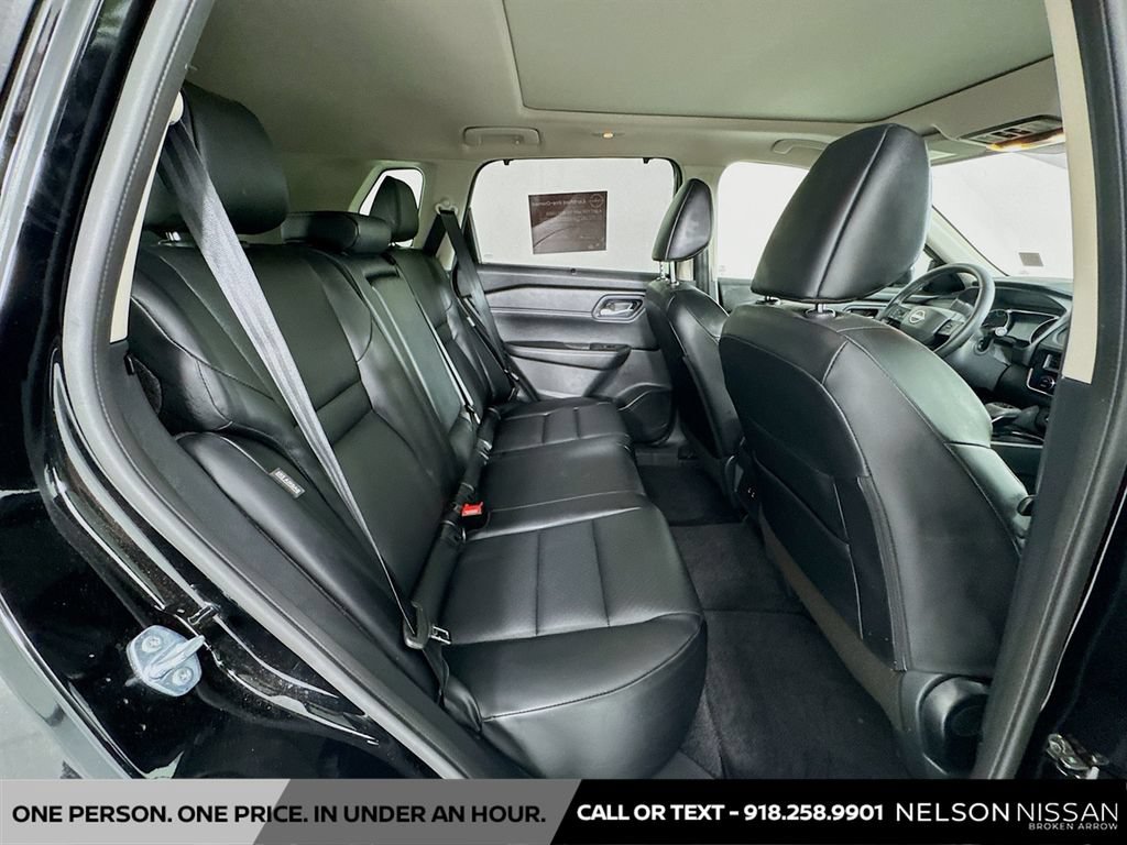 Certified 2025 Nissan Rogue SV w/ SV Premium Package FWD image 26