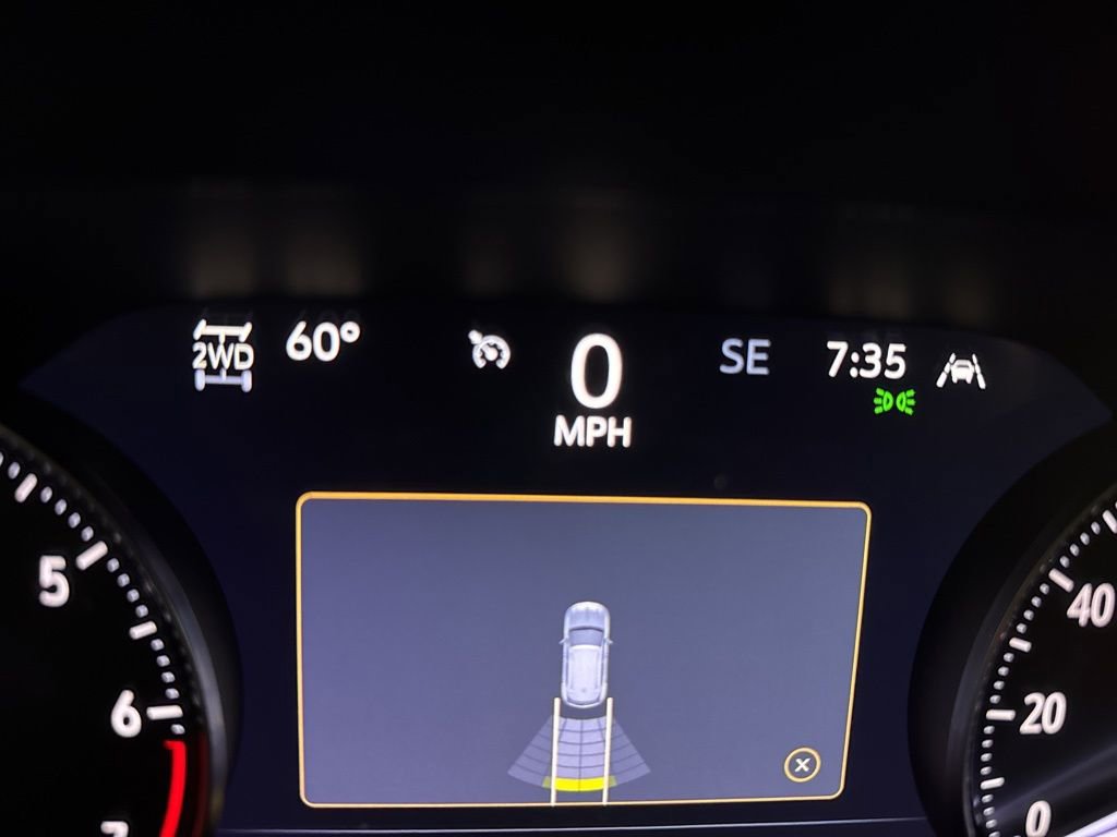 Used 2023 Buick Envision Essence image 27