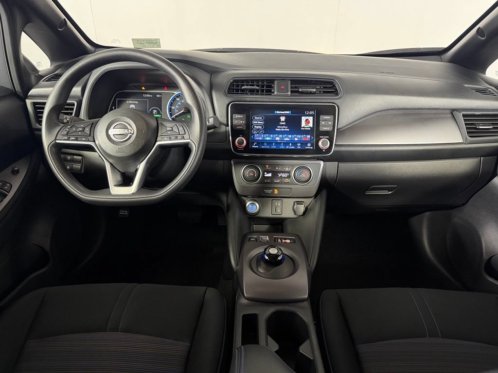 Used 2025 Nissan Leaf S FWD image 13