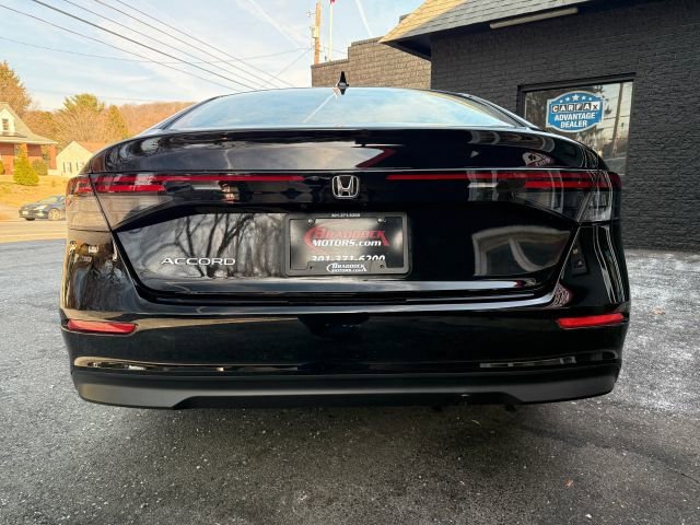 Used 2024 Honda Accord EX image 4