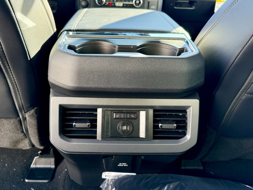 New 2025 Ford F250 Lariat w/ Chrome Package image 13