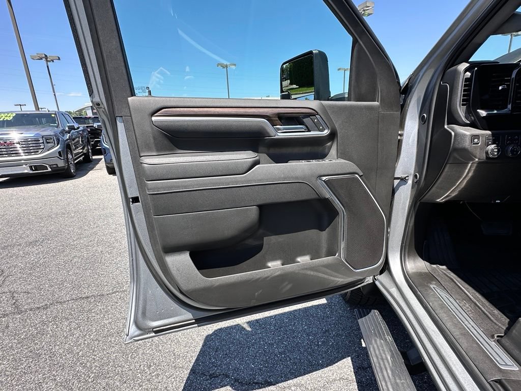 Used 2025 Chevrolet Silverado 2500 LT w/ Safety Package AWD/4WD image 23