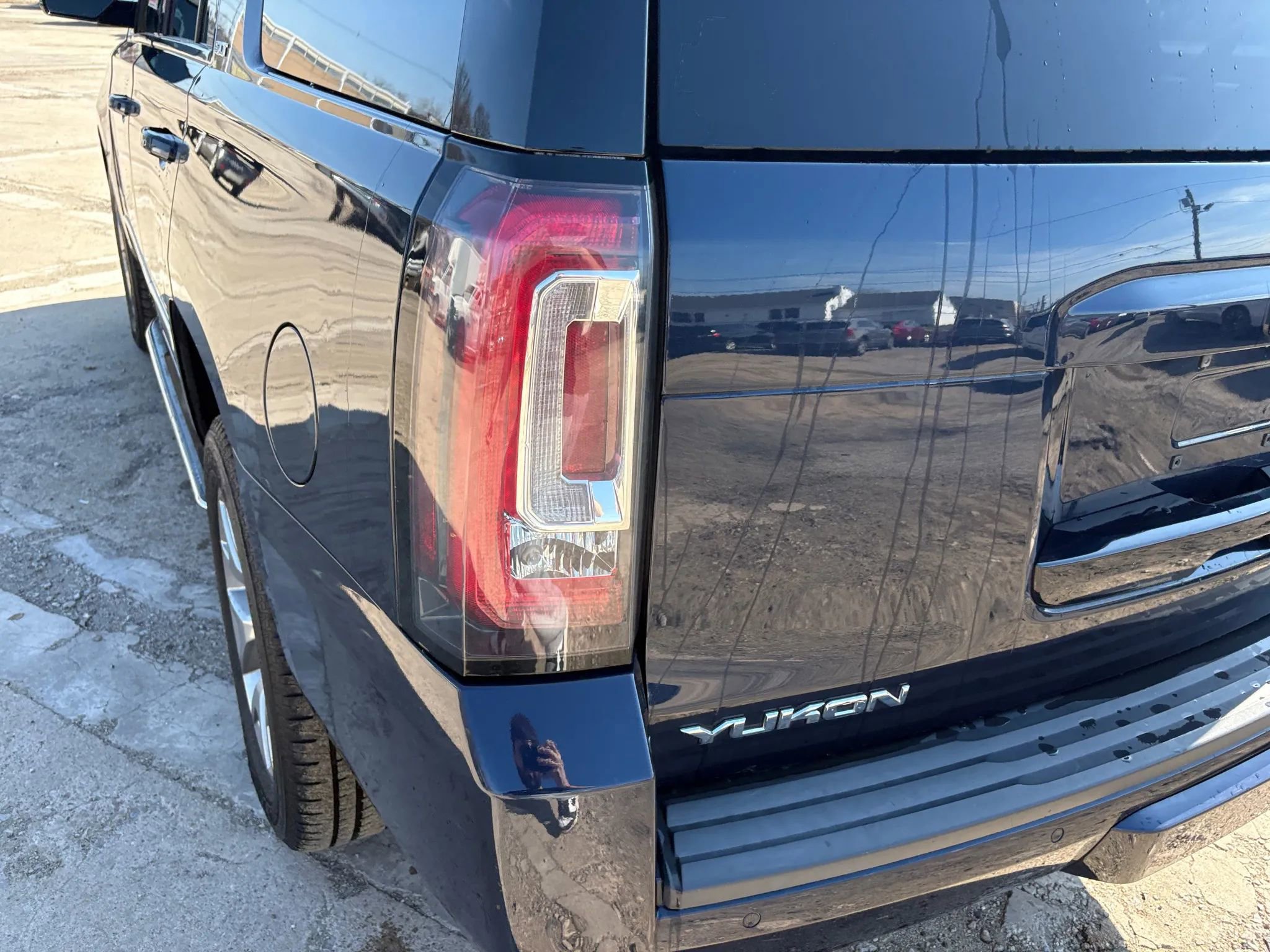 Used 2018 GMC Yukon SLT w/ Open Road Package image 30