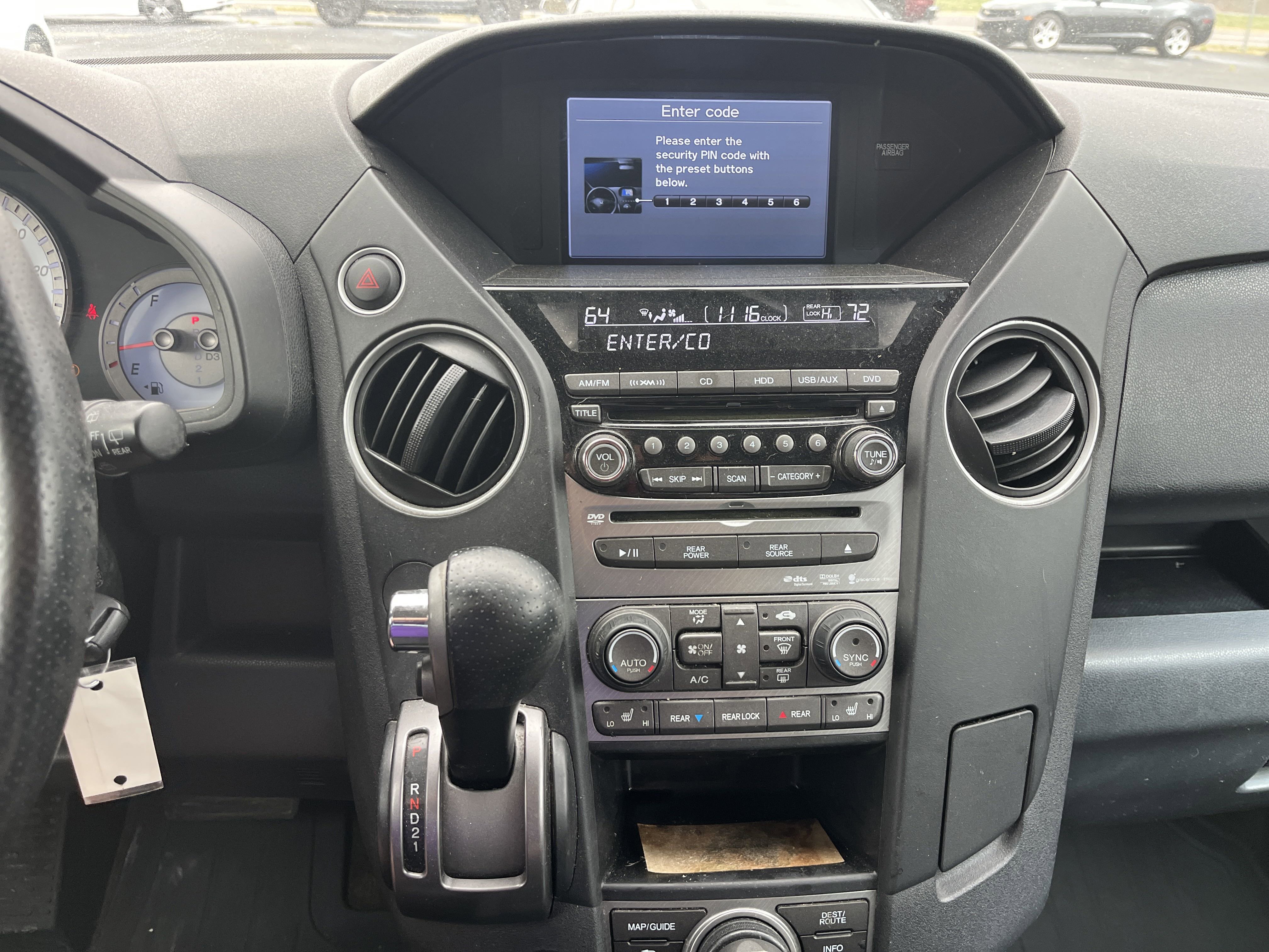 Used 2015 Honda Pilot Touring image 18