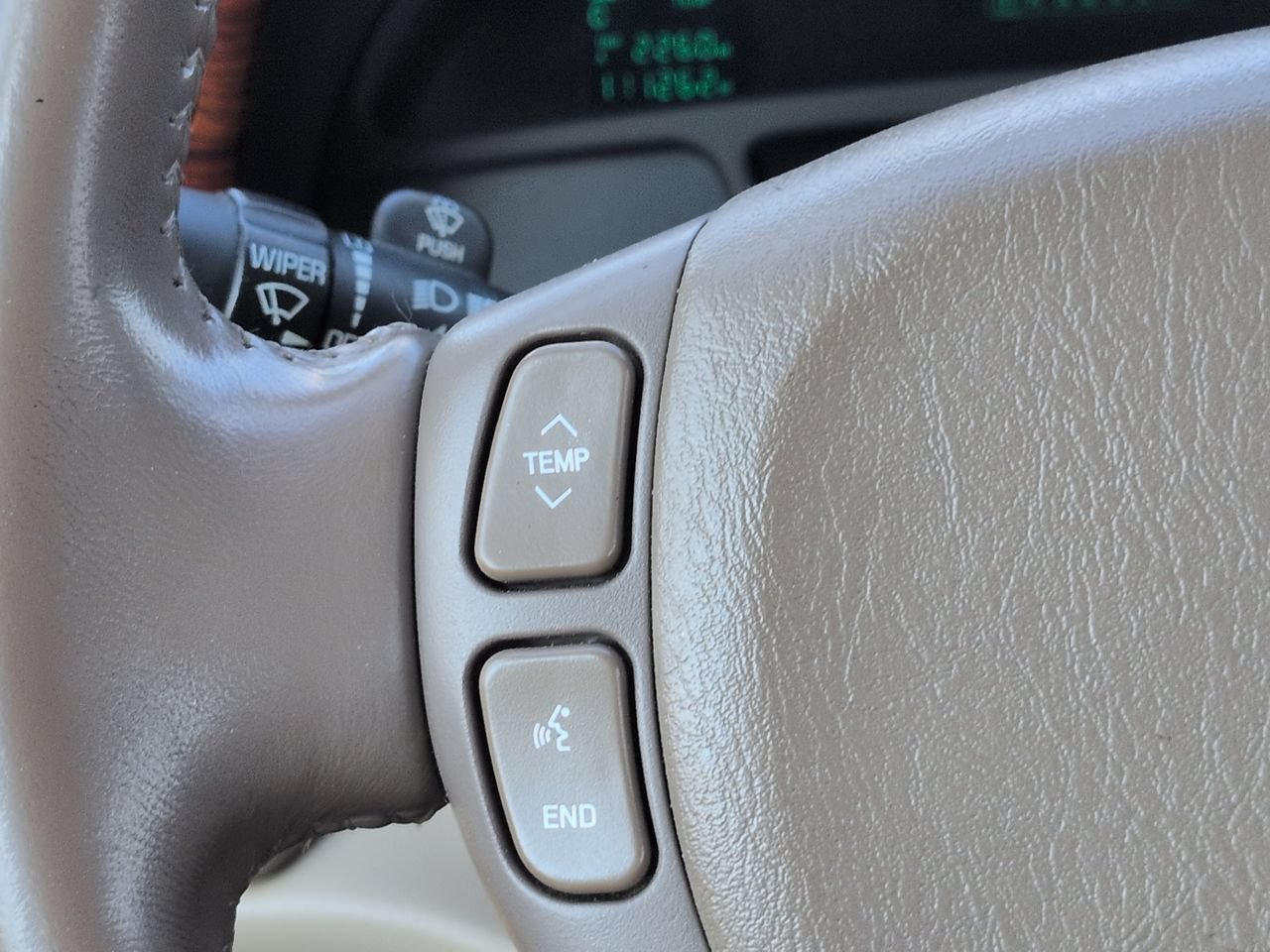 Used 2004 Cadillac De Ville FWD image 22