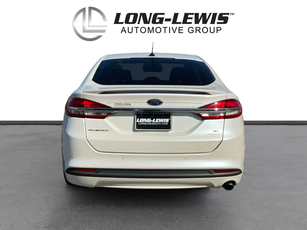 Used 2018 Ford Fusion SE w/ Equipment Group 201A image 5