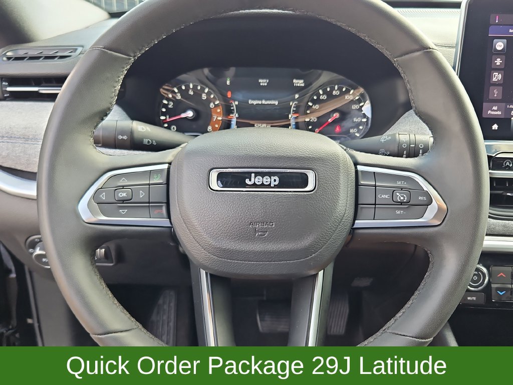 Used 2024 Jeep Compass Latitude AWD/4WD image 10