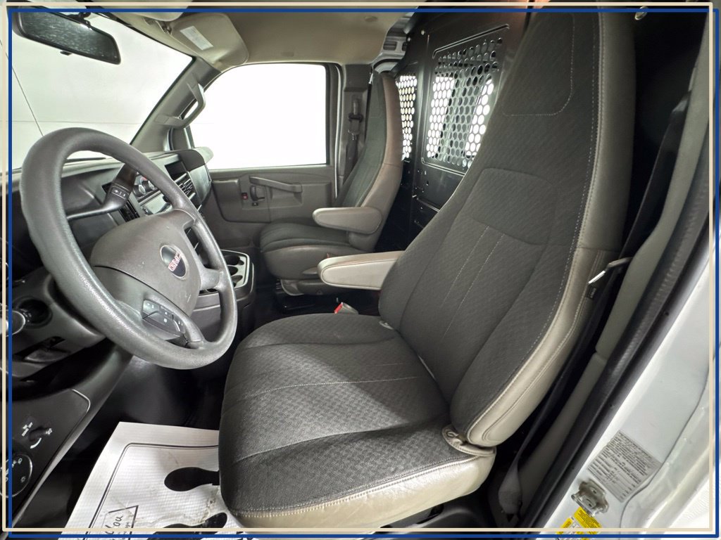 Used 2020 GMC Savana 2500 w/ Driver Convenience Package RWD image 21