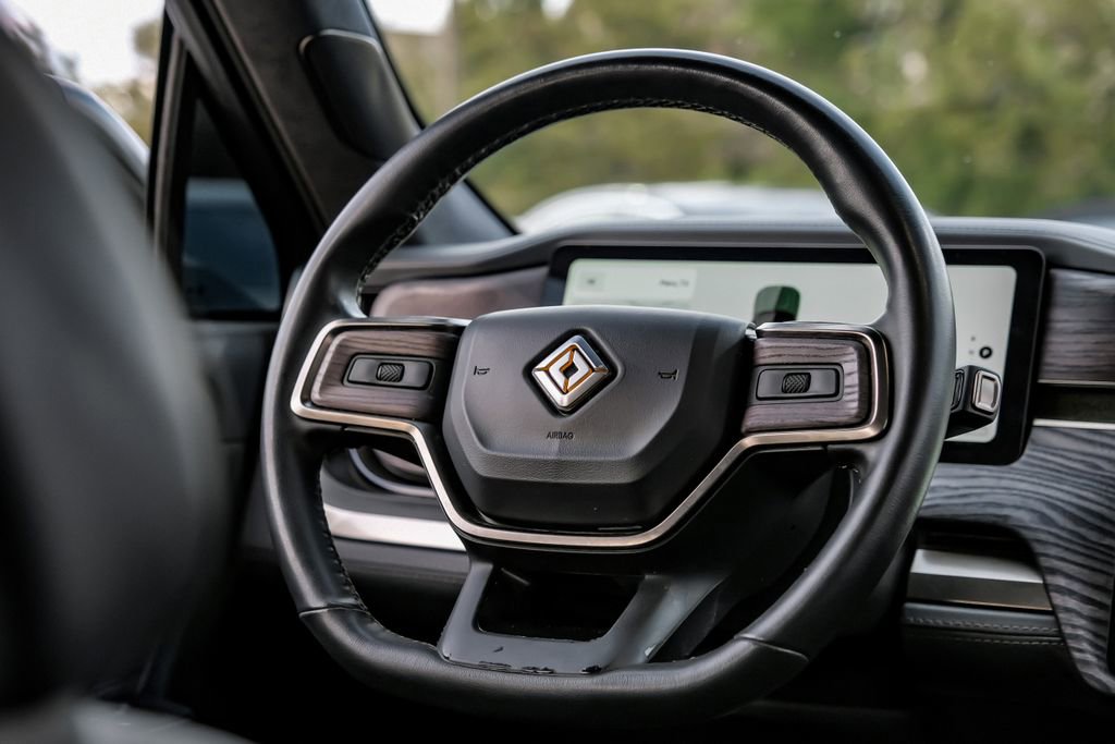 Used 2022 Rivian R1T Adventure image 15