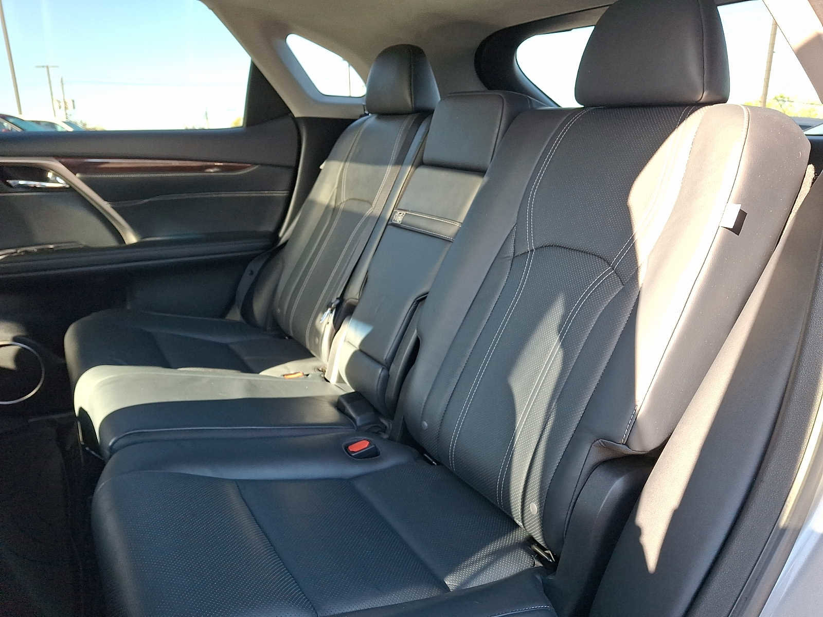 Used 2019 Lexus RX 450h AWD w/ Navigation Package image 8