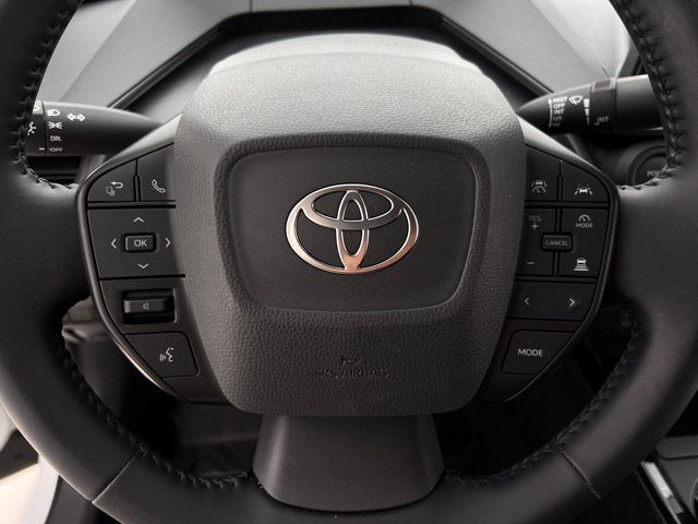 Used 2024 Toyota Prius LE AWD/4WD image 16