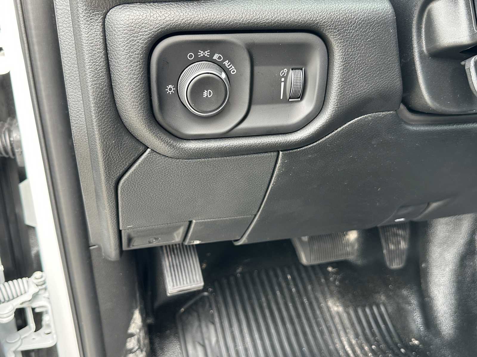 New 2026 RAM 5500 Tradesman image 29