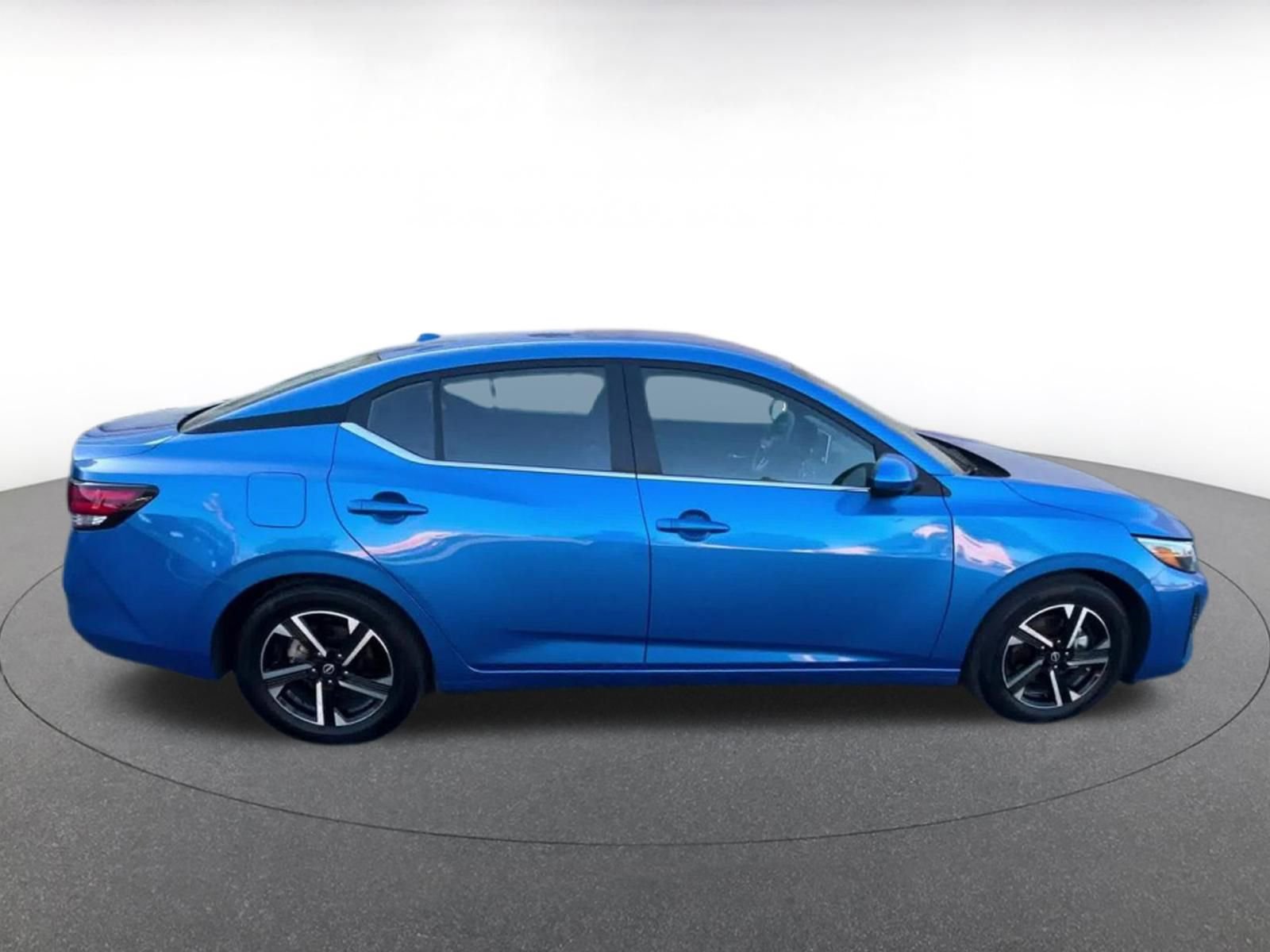 Used 2025 Nissan Sentra SV FWD image 16