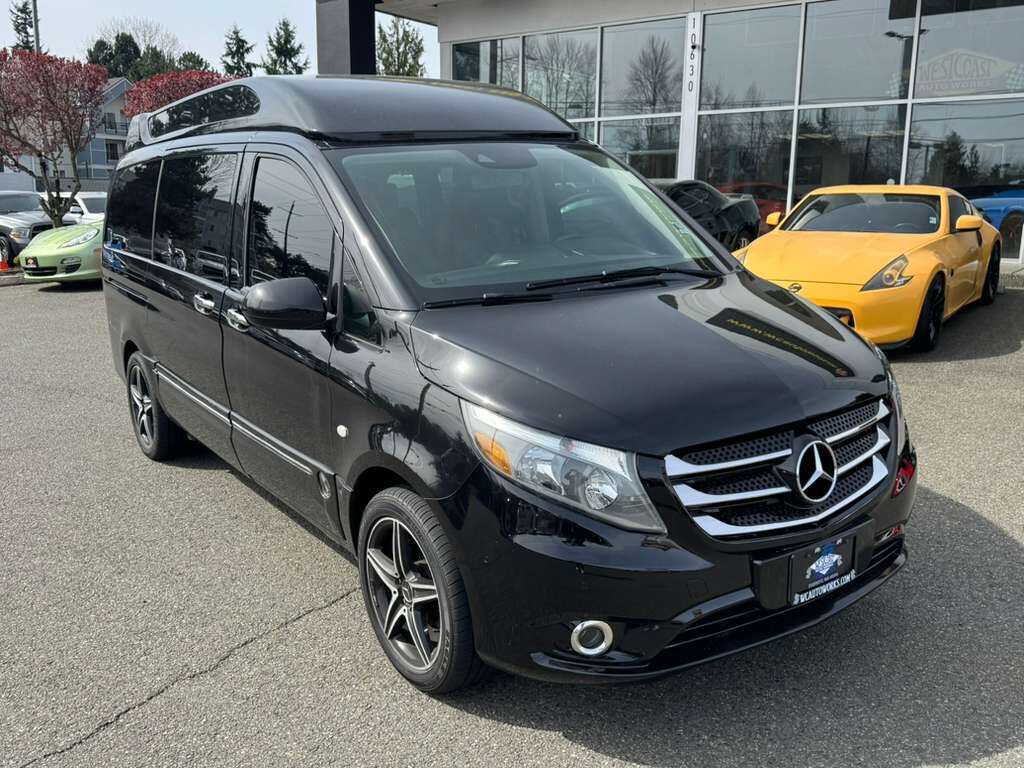 Used 2016 Mercedes-Benz Metris Passenger image 10