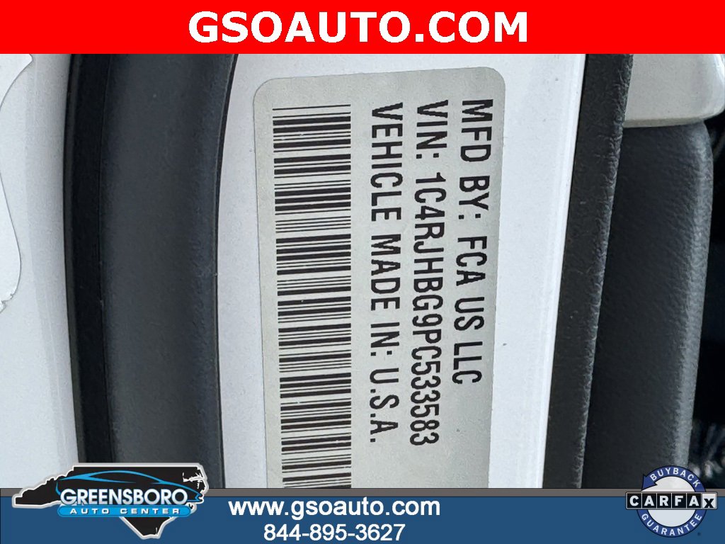 Used 2023 Jeep Grand Cherokee Limited image 41