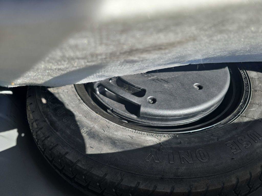 Used 2012 Nissan Rogue SL image 32