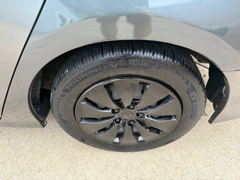 Used 2012 Honda Accord LX image 17