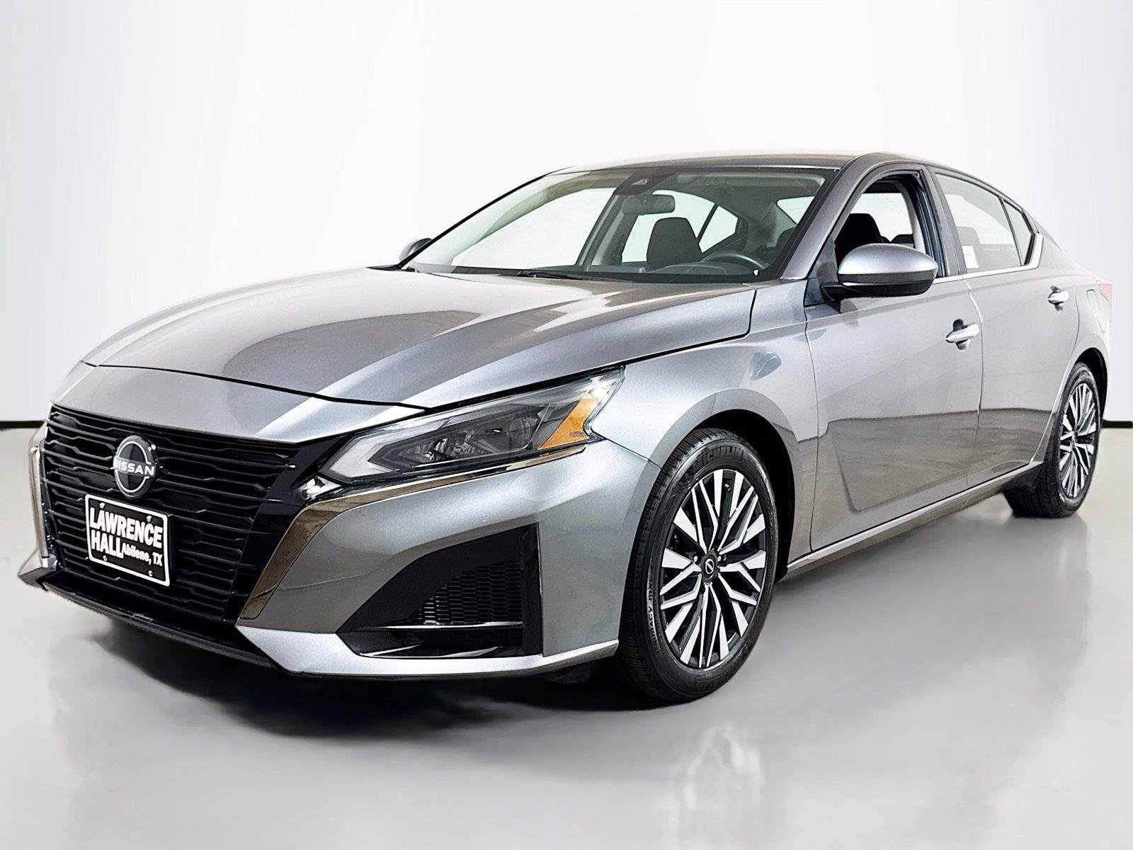 Used 2023 Nissan Altima 2.5 SV