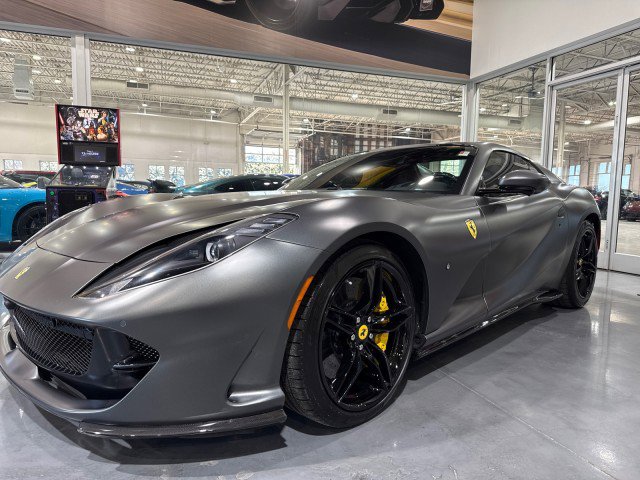 Used 2021 Ferrari 812 GTS RWD image 18