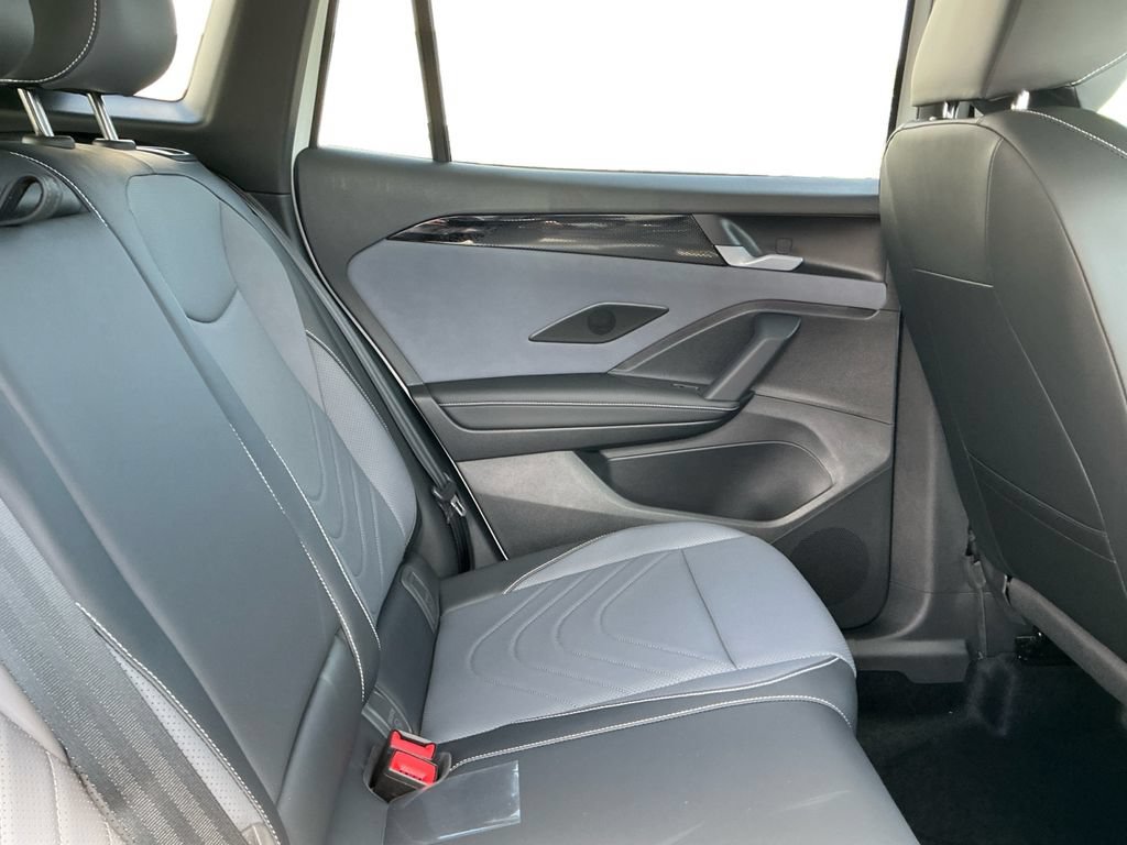 New 2026 Volkswagen Tiguan SE R-Line AWD/4WD image 19