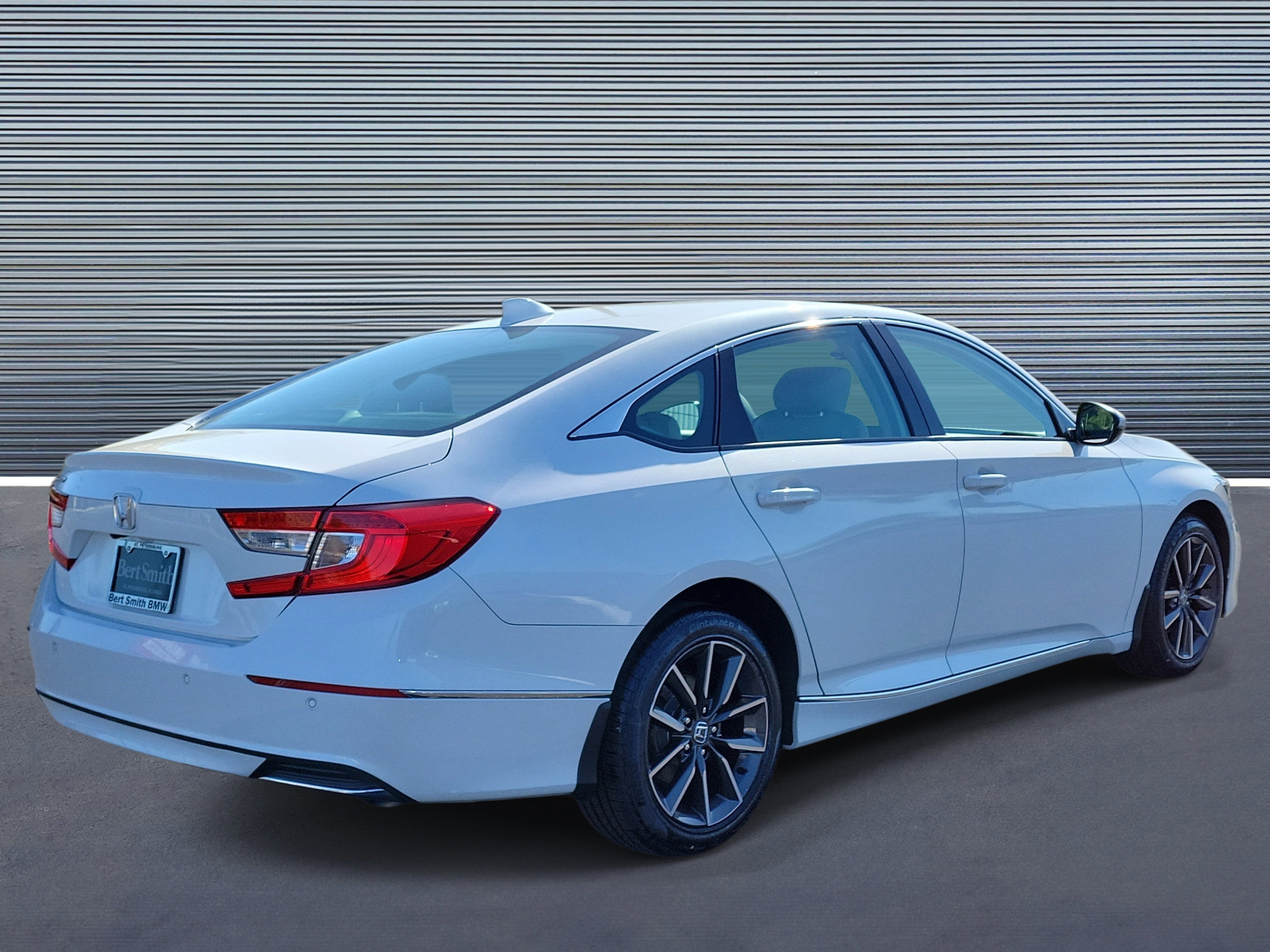 Used 2021 Honda Accord EX-L image 3