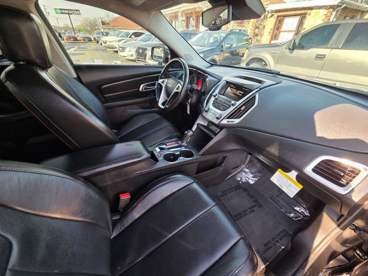 Used 2017 GMC Terrain SLT w/ Open Road Package image 18