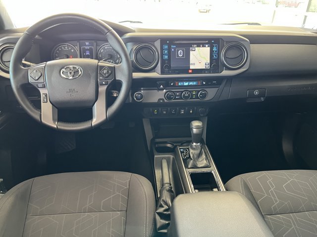 Used 2016 Toyota Tacoma TRD Sport RWD image 11