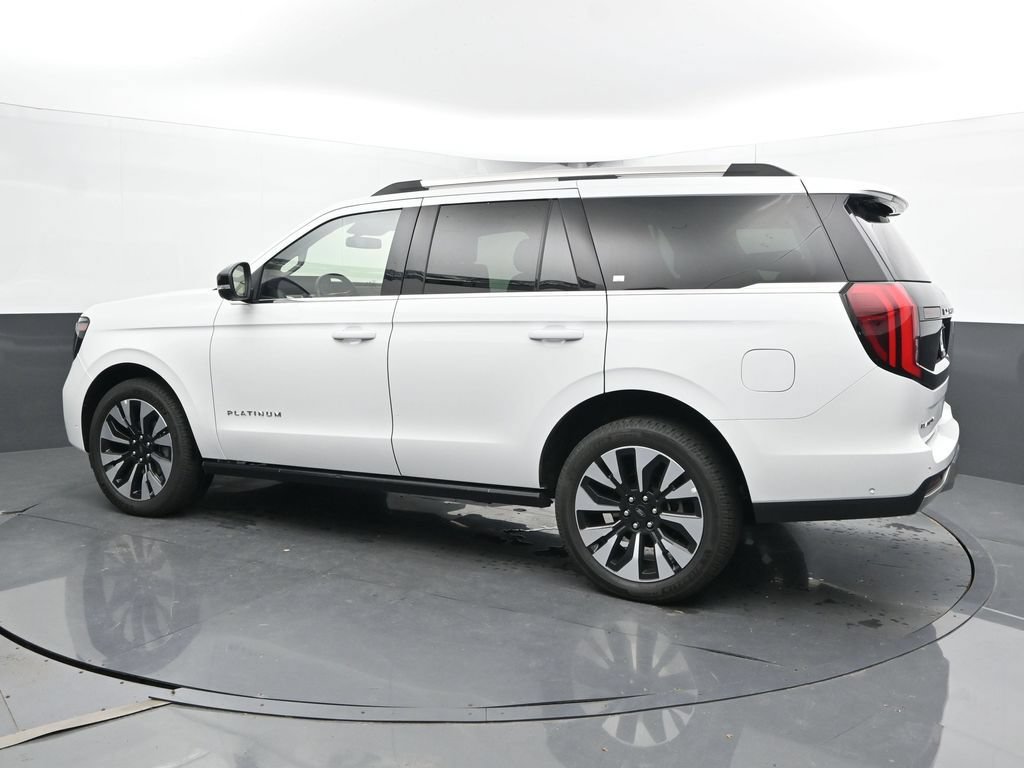 Used 2025 Ford Expedition Platinum w/ Driver's Package AWD/4WD image 10