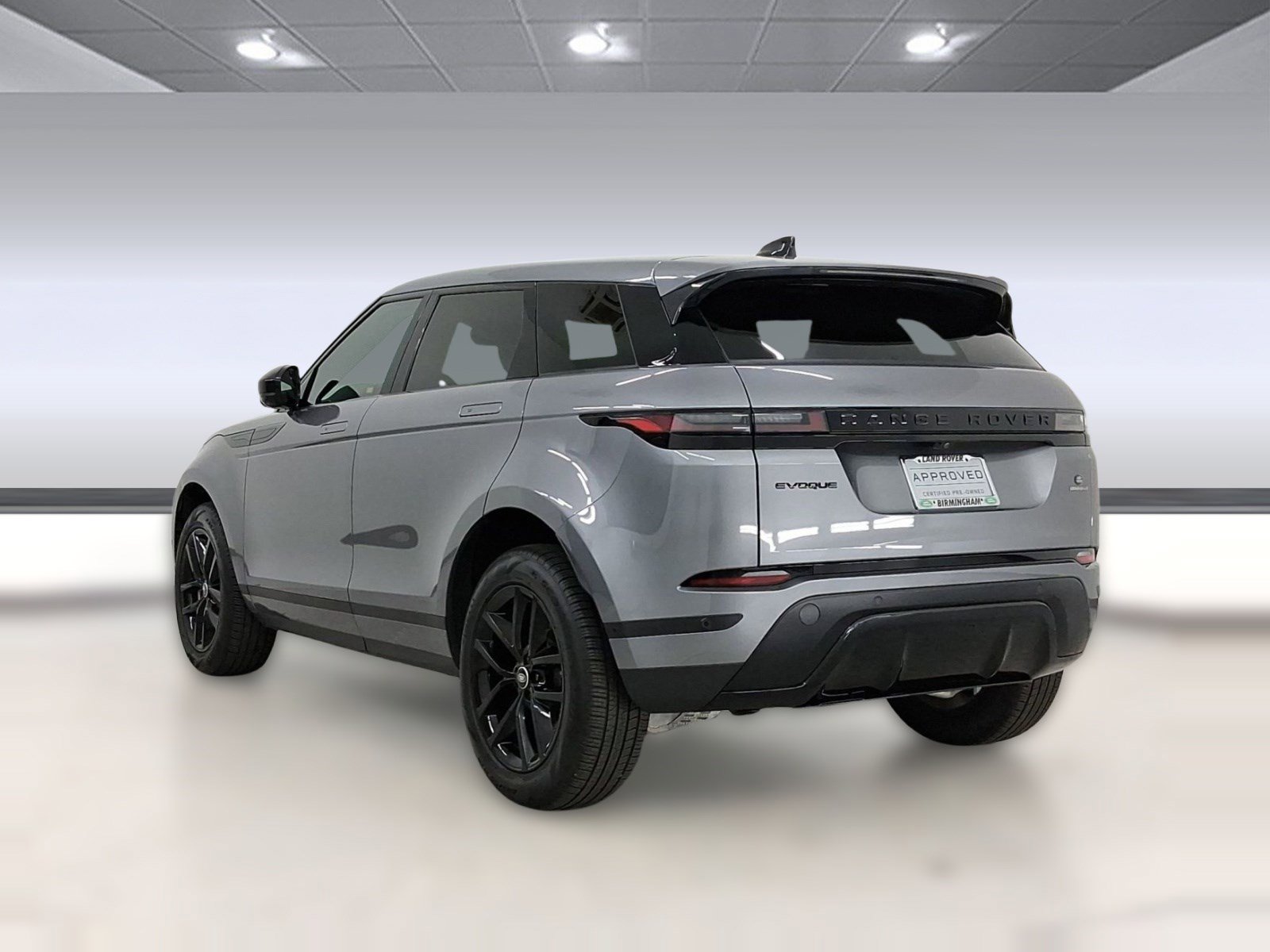 Used 2025 Land Rover Range Rover Evoque S image 3