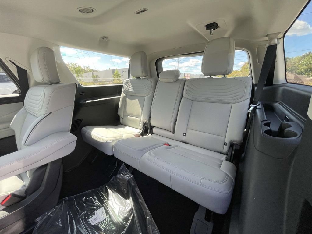 New 2025 Ford Expedition Max Platinum w/ Platinum Ultimate Package image 20