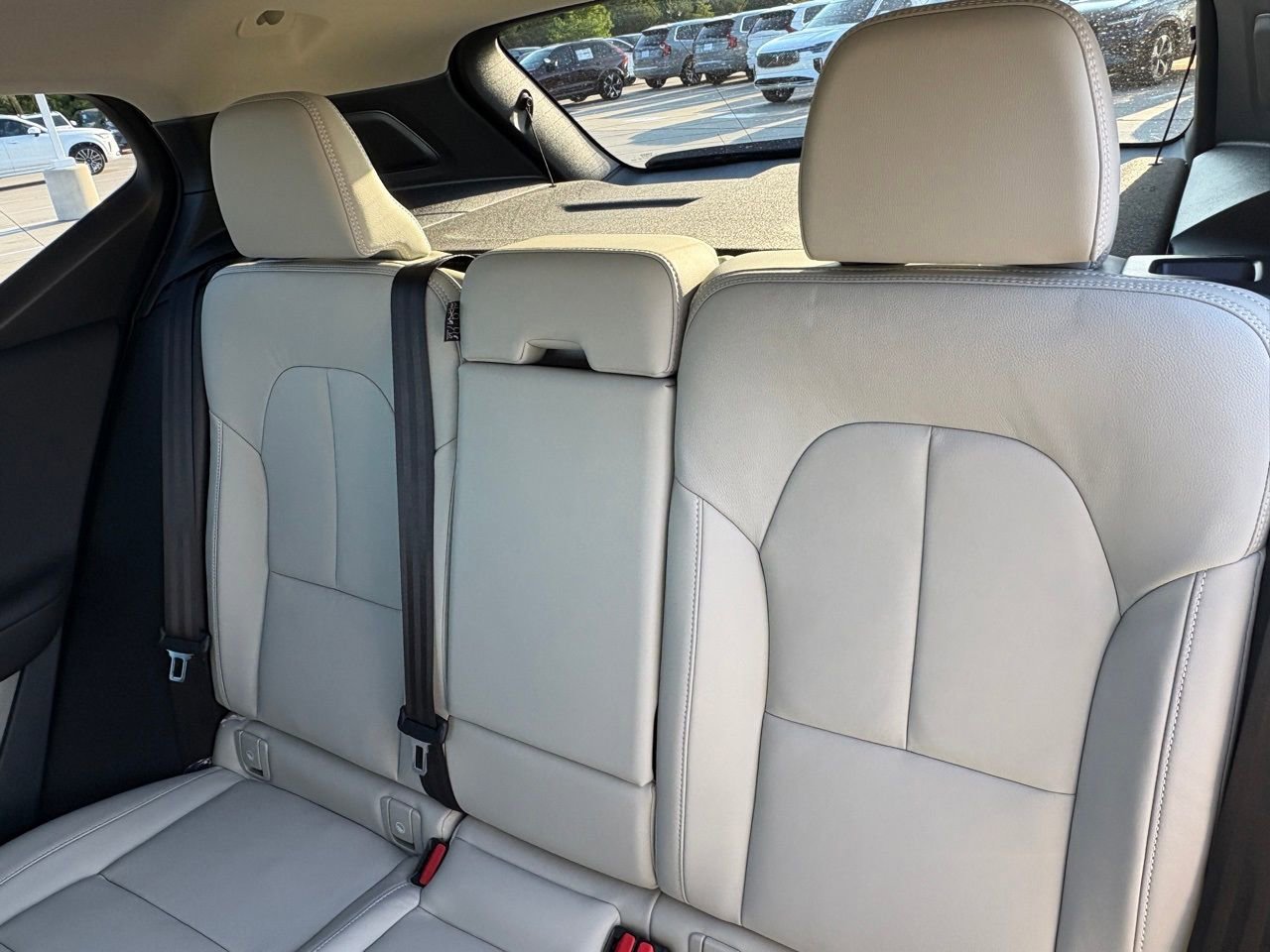 New 2026 Volvo XC40 B5 Plus w/ Protection Package Premier image 19