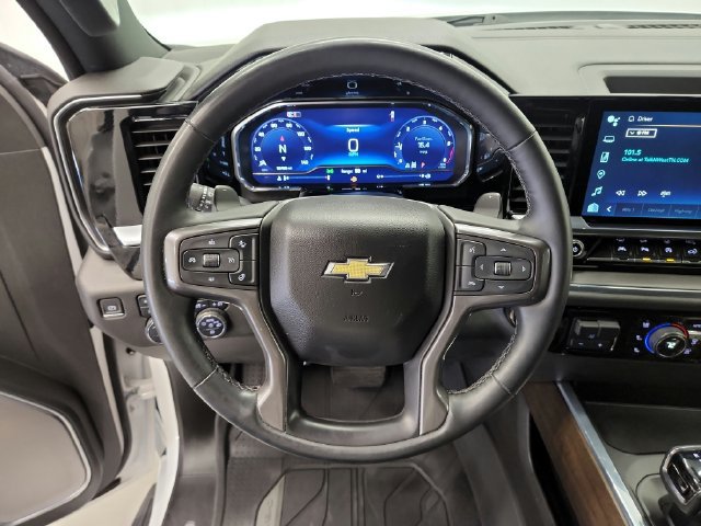 Used 2024 Chevrolet Silverado 1500 High Country w/ High Country Premium Package AWD/4WD image 17