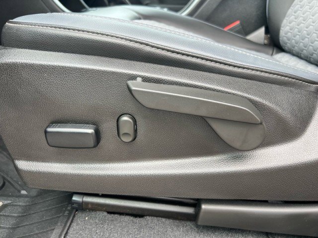 Used 2022 Chevrolet Colorado Z71 w/ Z71 Midnight Edition image 21