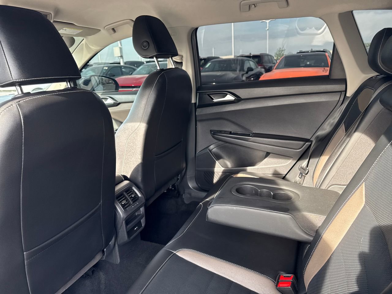 Used 2022 Volkswagen Taos SEL AWD/4WD image 11