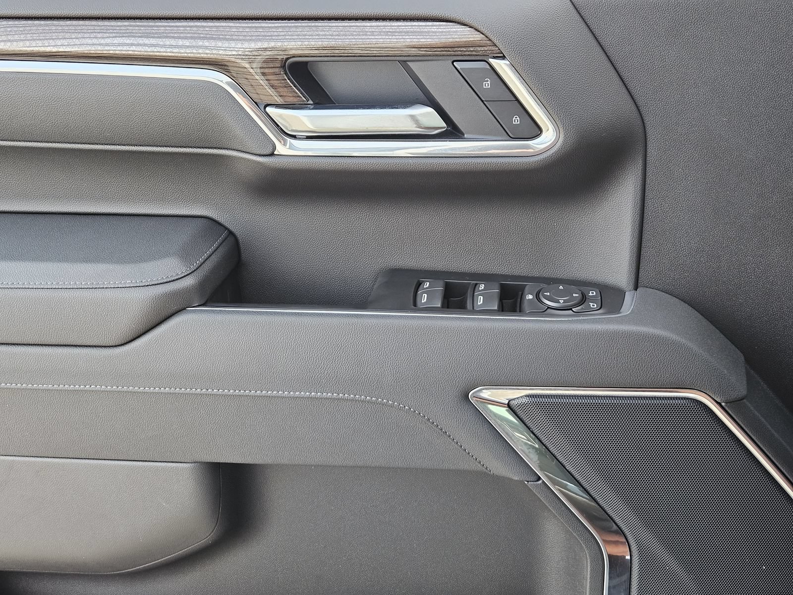 New 2026 Chevrolet Silverado 1500 LT w/ Texas Edition Plus RWD image 24