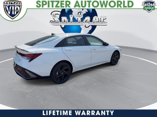 New 2026 Hyundai Elantra Sport FWD image 14