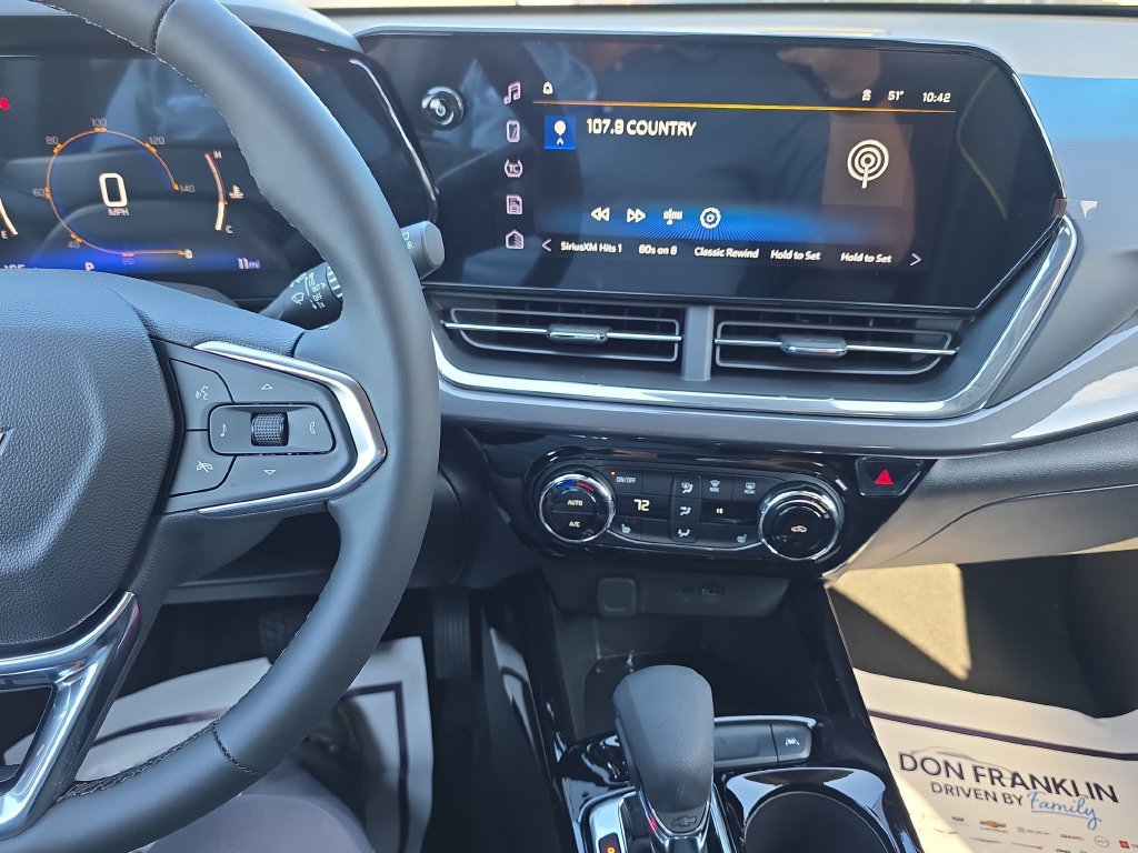 New 2026 Chevrolet Trax ACTIV w/ Driver Confidence Package FWD image 17