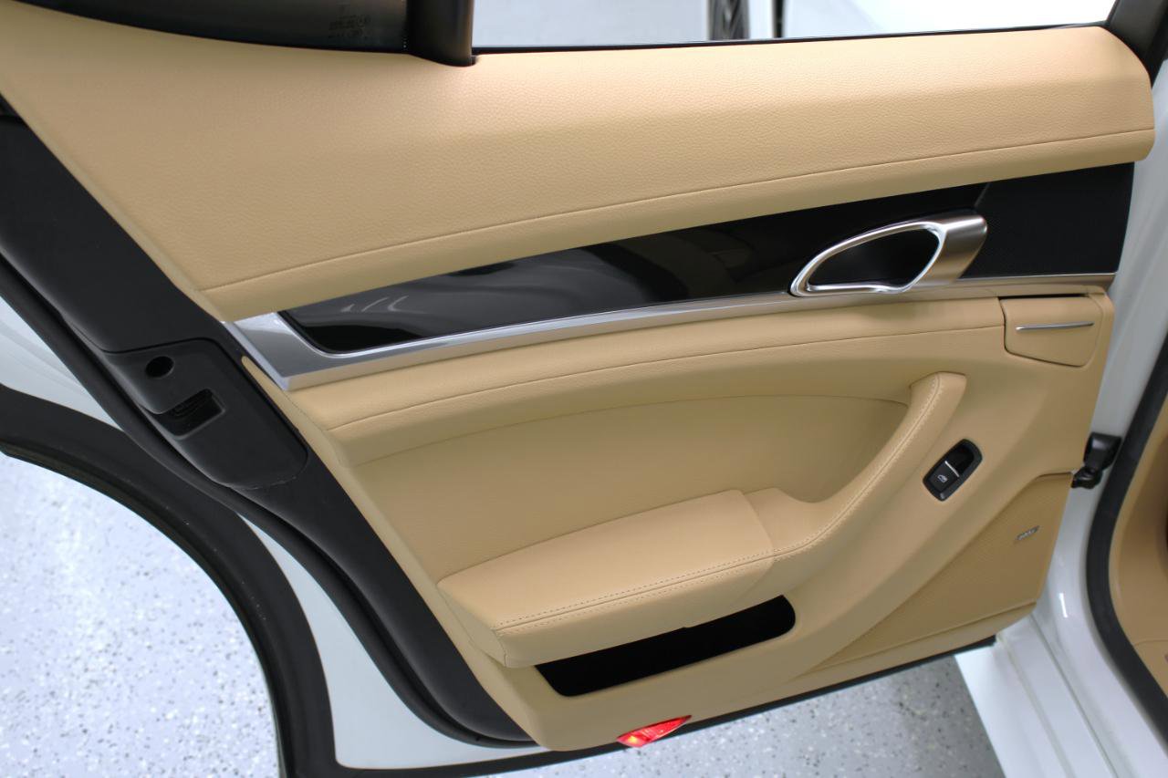Used 2016 Porsche Panamera Edition image 43