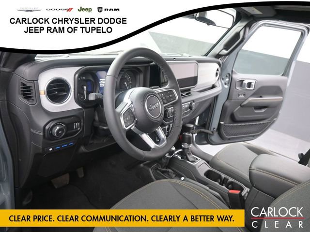 Used 2025 Jeep Wrangler Sahara image 11