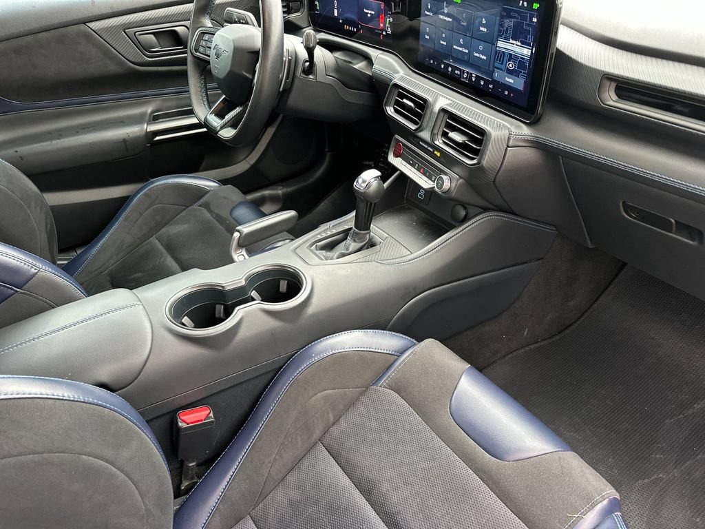Used 2025 Ford Mustang Dark Horse RWD image 13