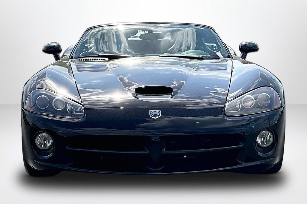 Used 2003 Dodge Viper SRT-10 RWD image 2