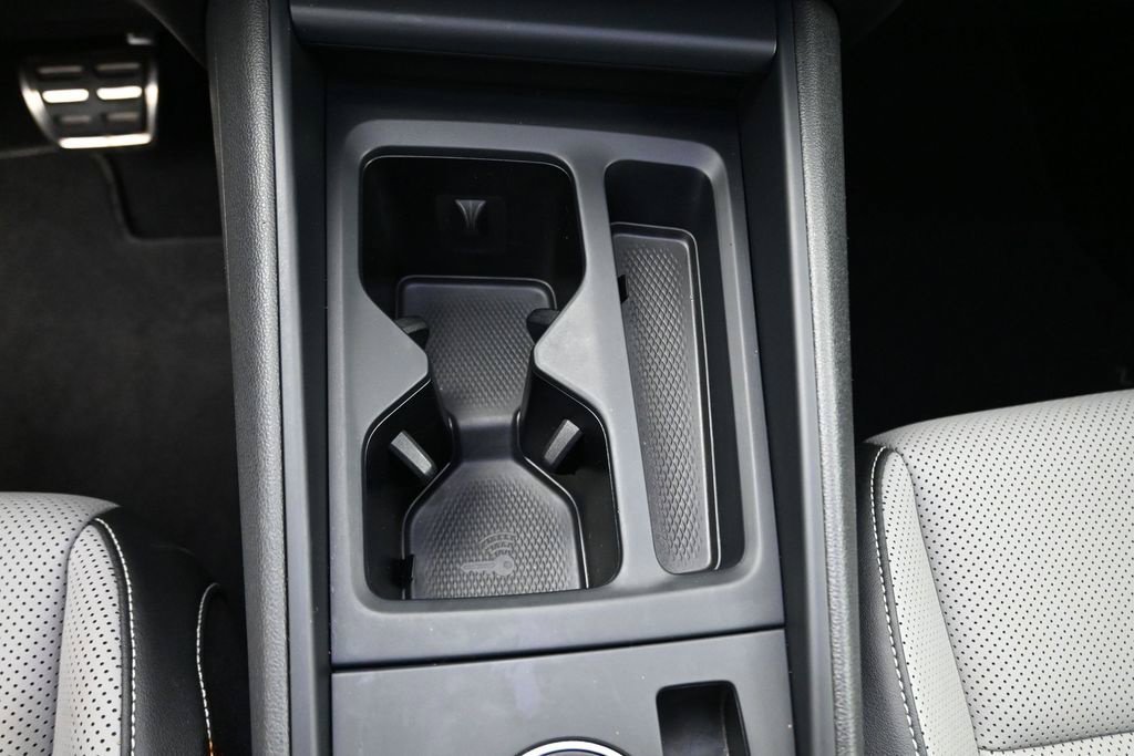 Used 2025 Volkswagen Tiguan SE R-Line AWD/4WD image 21