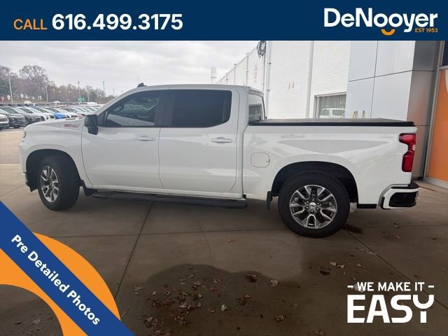 Used 2022 Chevrolet Silverado 1500 RST image 2