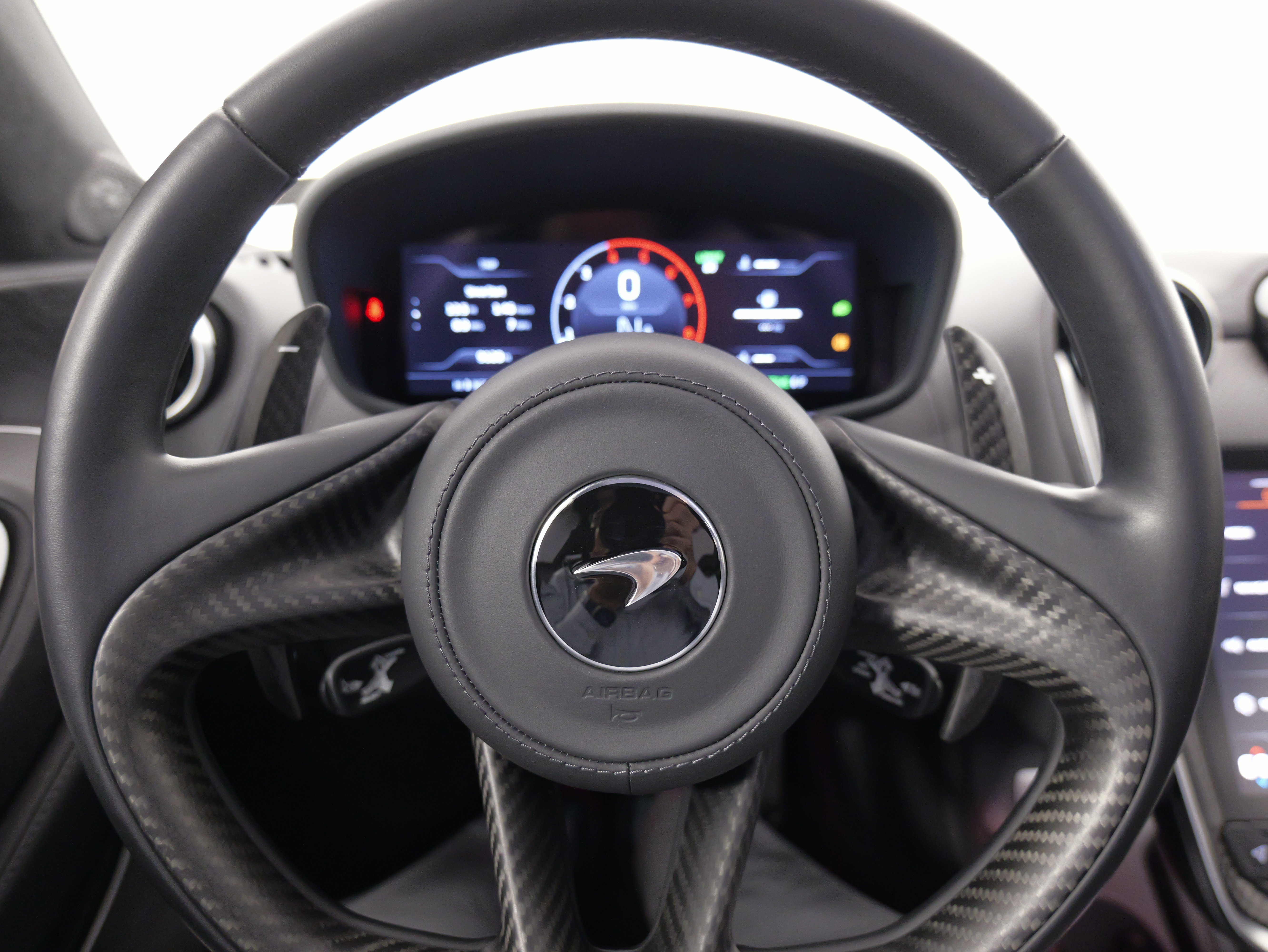 Used 2022 McLaren GT RWD image 46