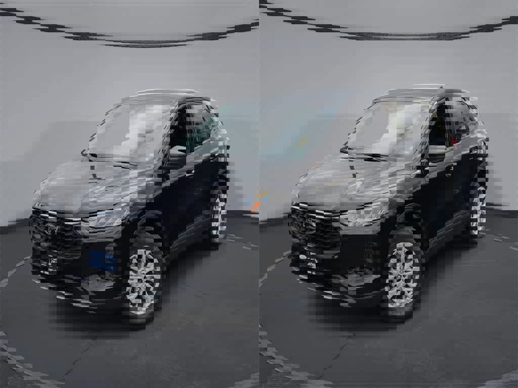 New 2025 Ford Escape Active w/ Cold Weather Package image 1