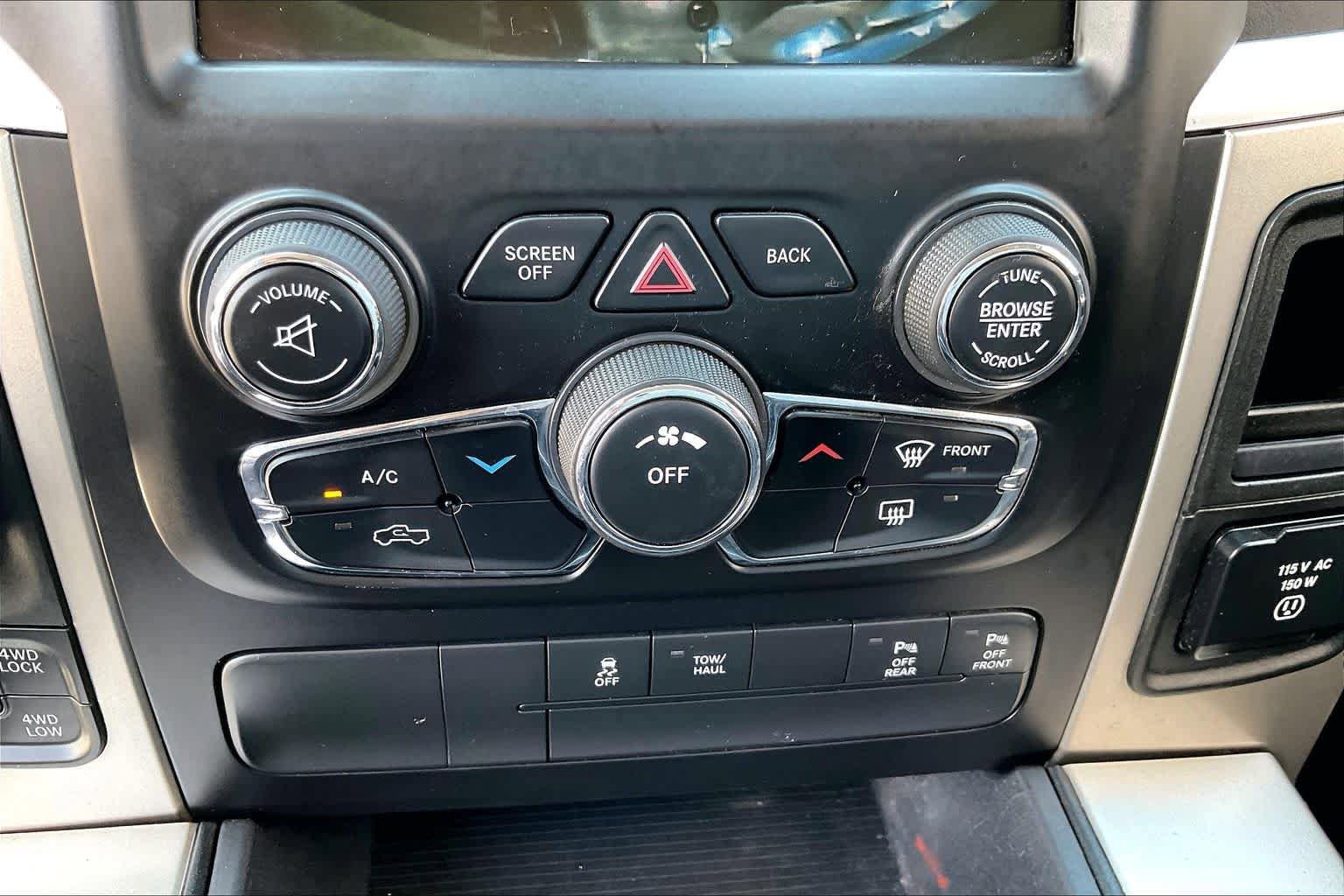 Used 2016 RAM 1500 Big Horn AWD/4WD image 33
