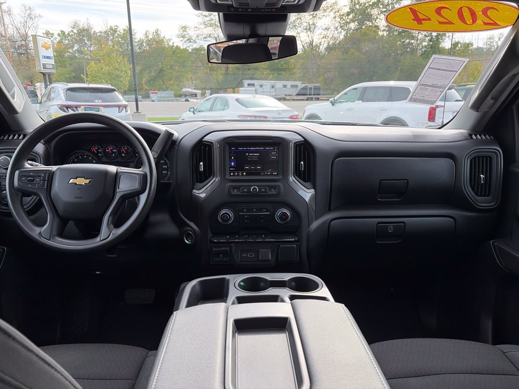 Used 2024 Chevrolet Silverado 1500 Custom AWD/4WD image 18