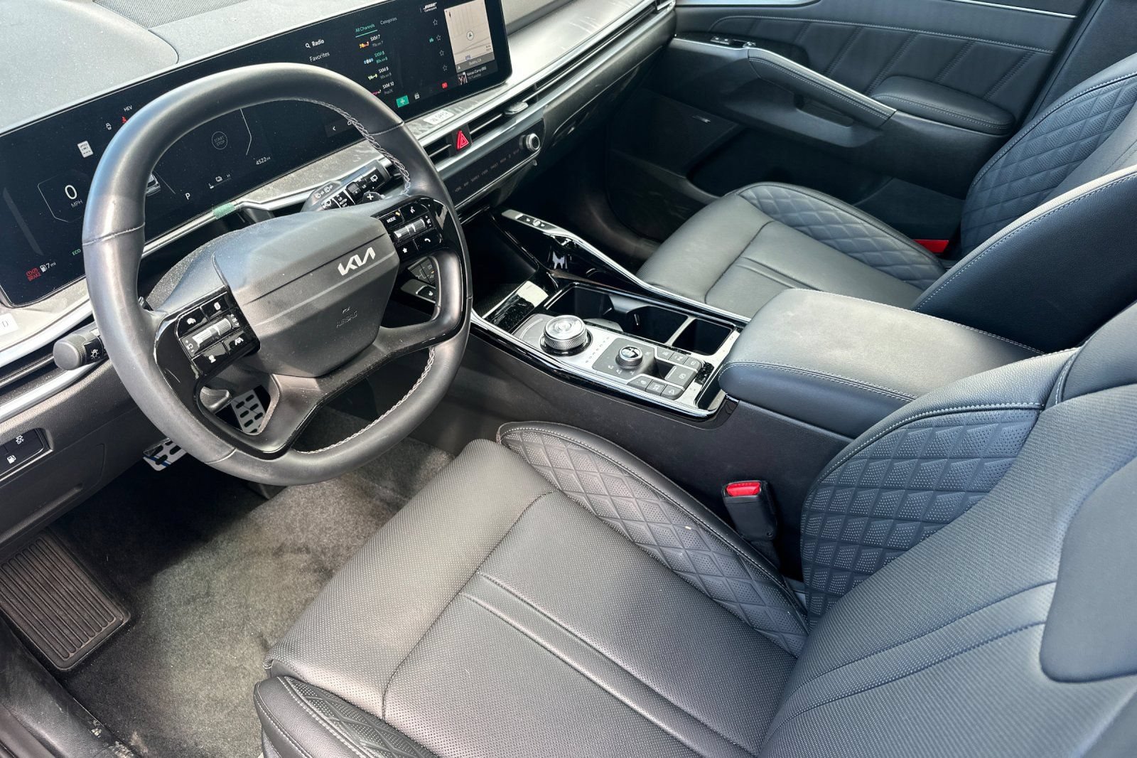 Certified 2026 Kia Sorento SX Prestige AWD/4WD image 11